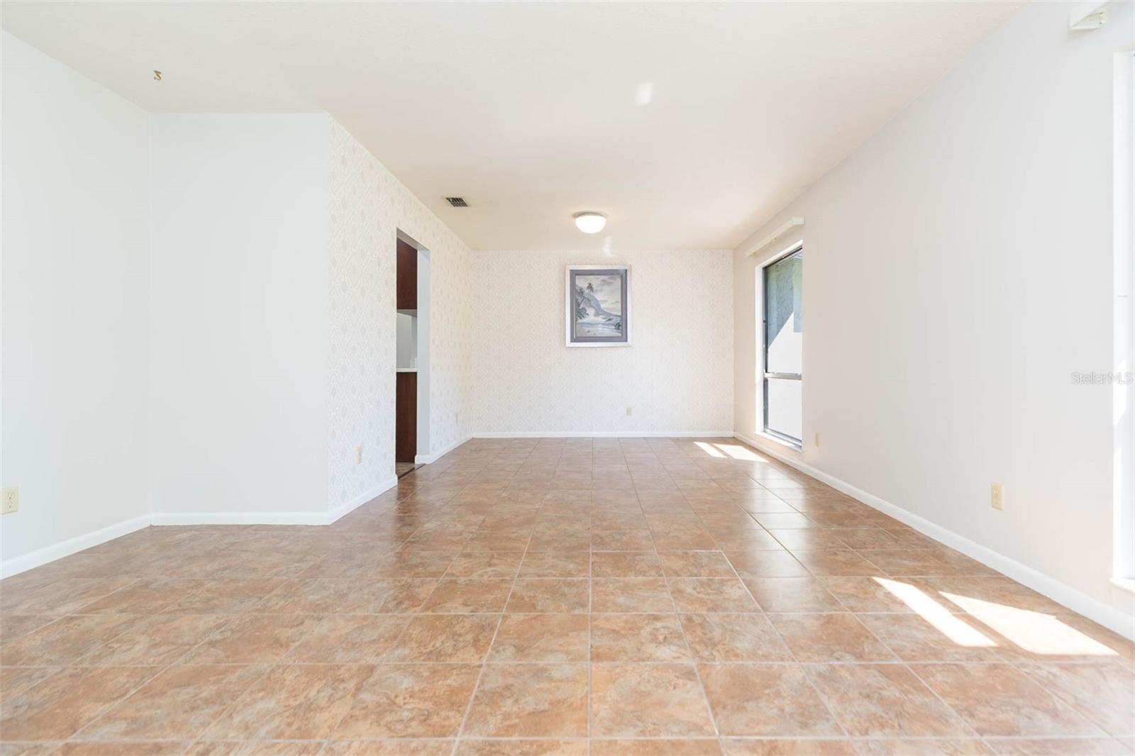 12208 ELSMERE CT, THONOTOSASSA, FL, 33592
