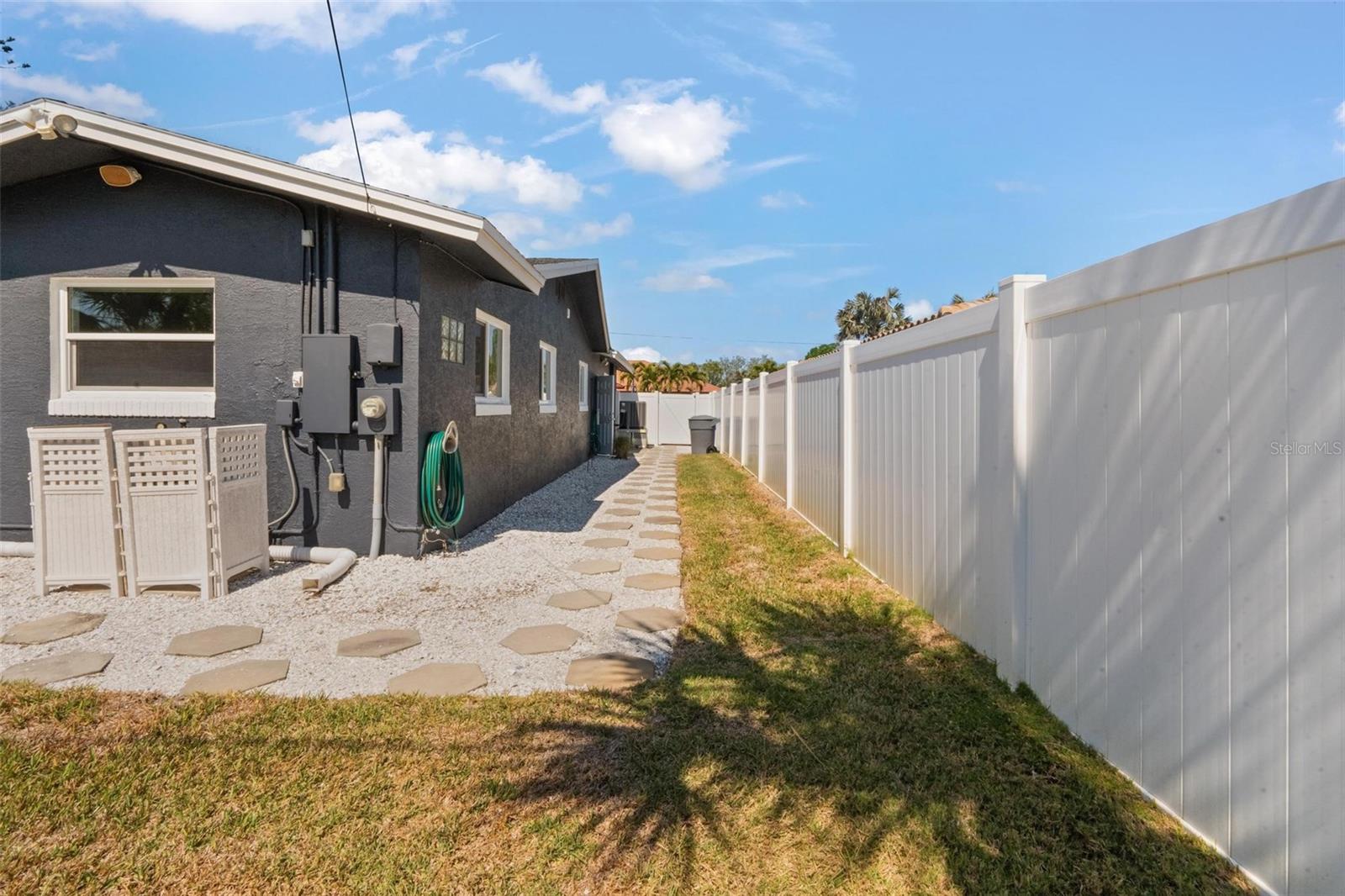 10129 4TH ST E, TREASURE ISLAND, FL, 33706