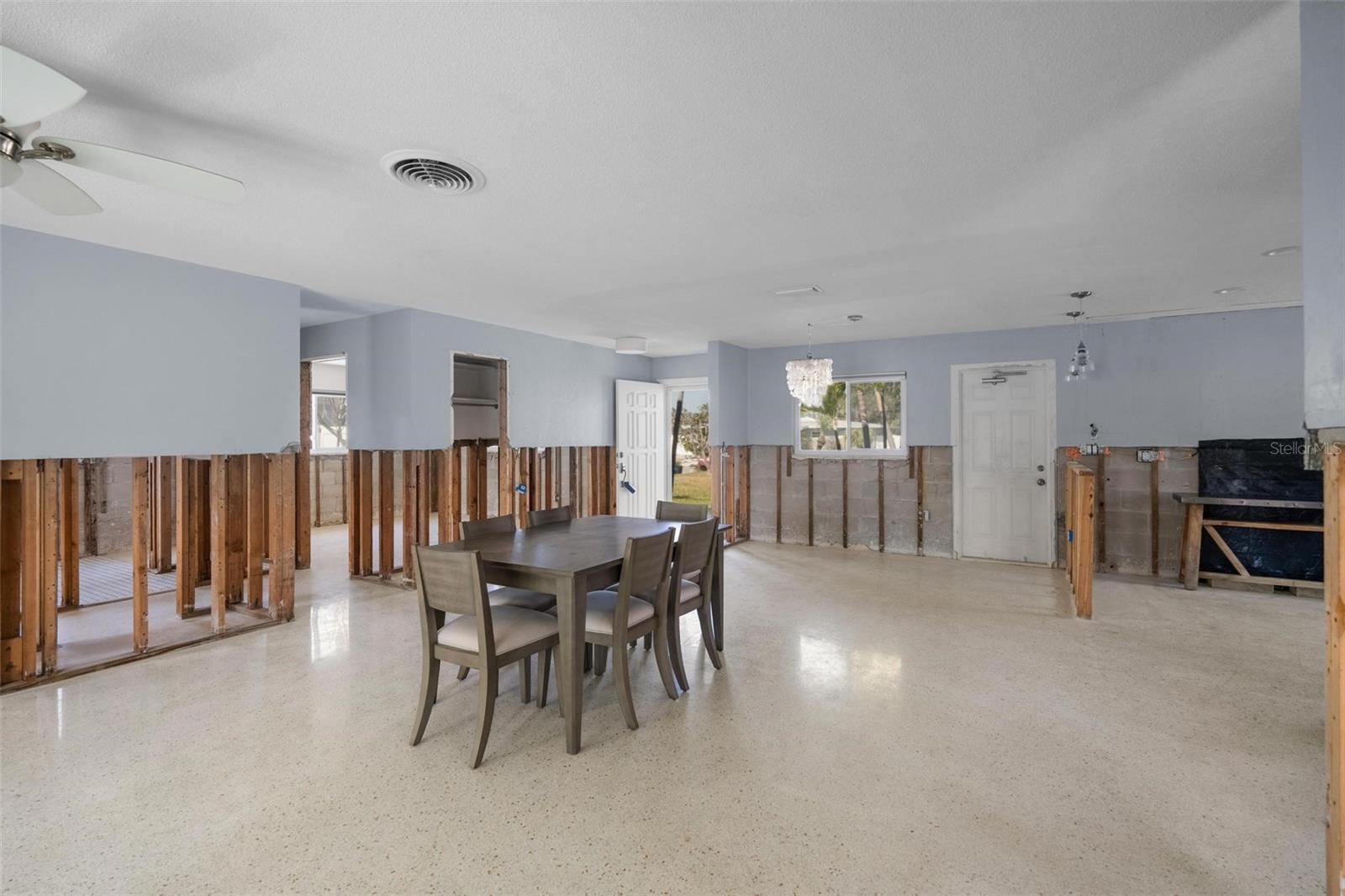 10129 4TH ST E, TREASURE ISLAND, FL, 33706