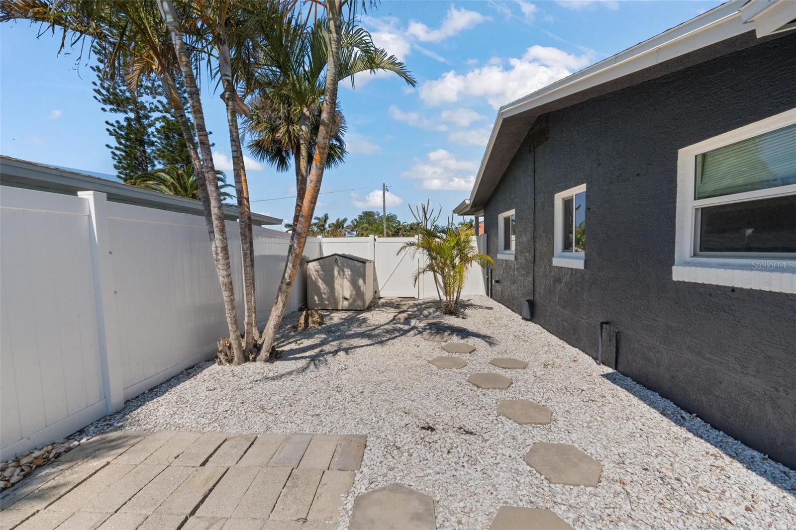 10129 4TH ST E, TREASURE ISLAND, FL, 33706