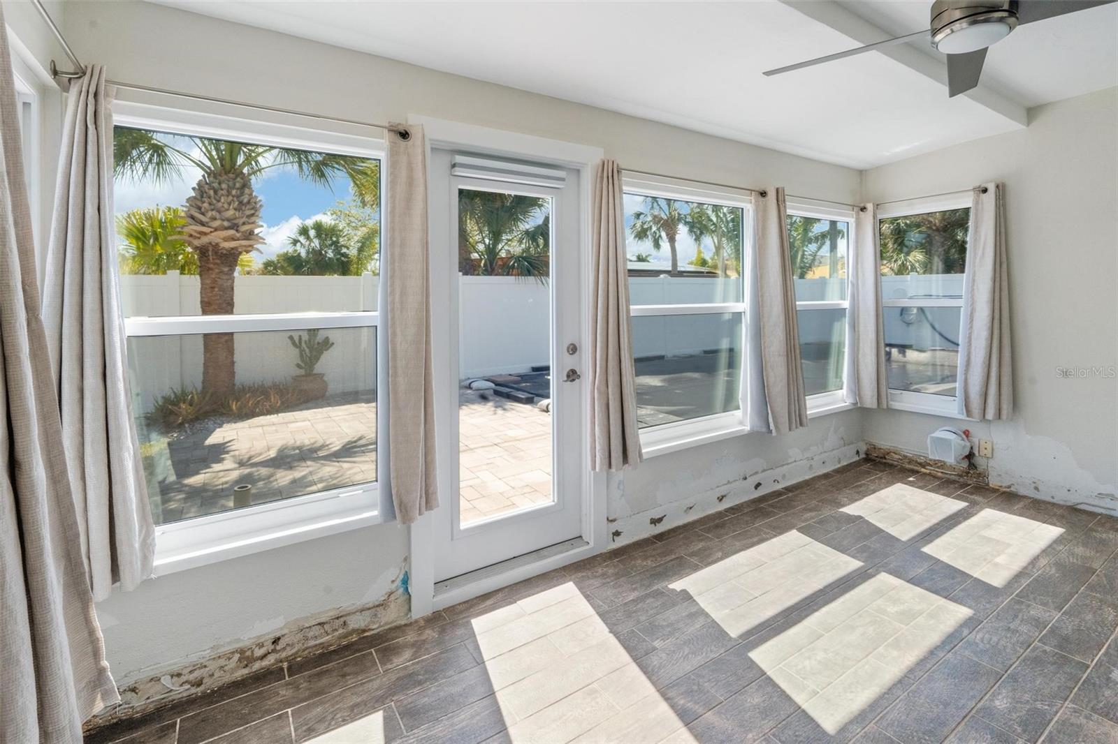 10129 4TH ST E, TREASURE ISLAND, FL, 33706