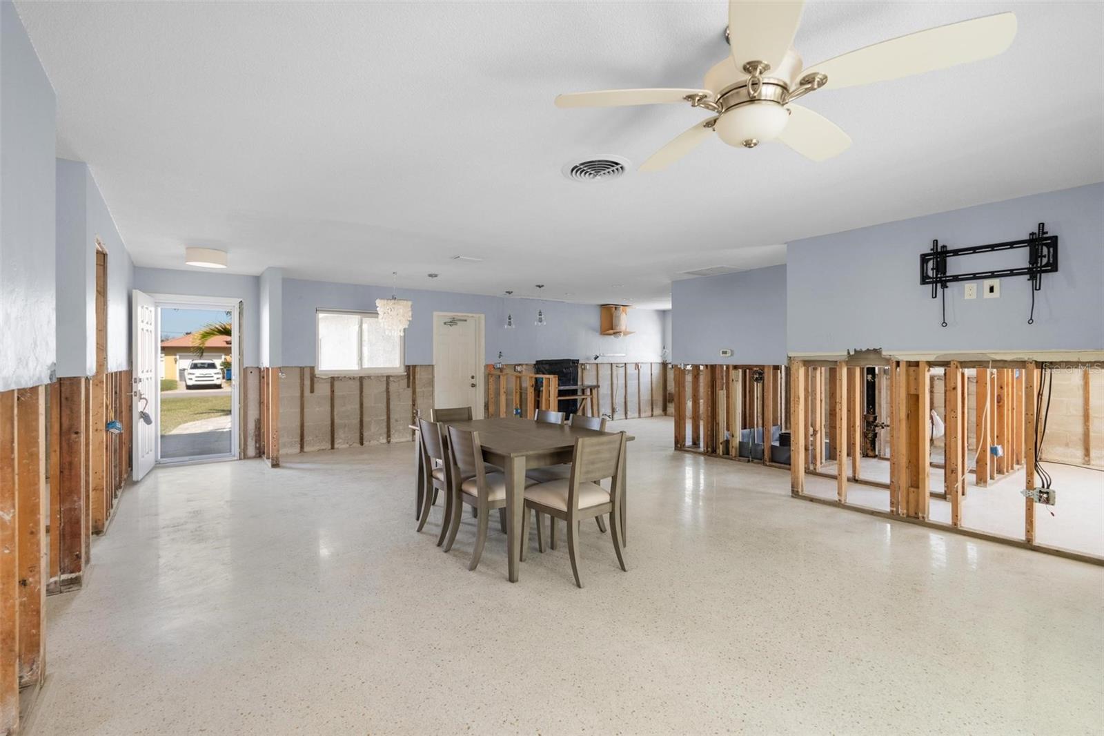 10129 4TH ST E, TREASURE ISLAND, FL, 33706