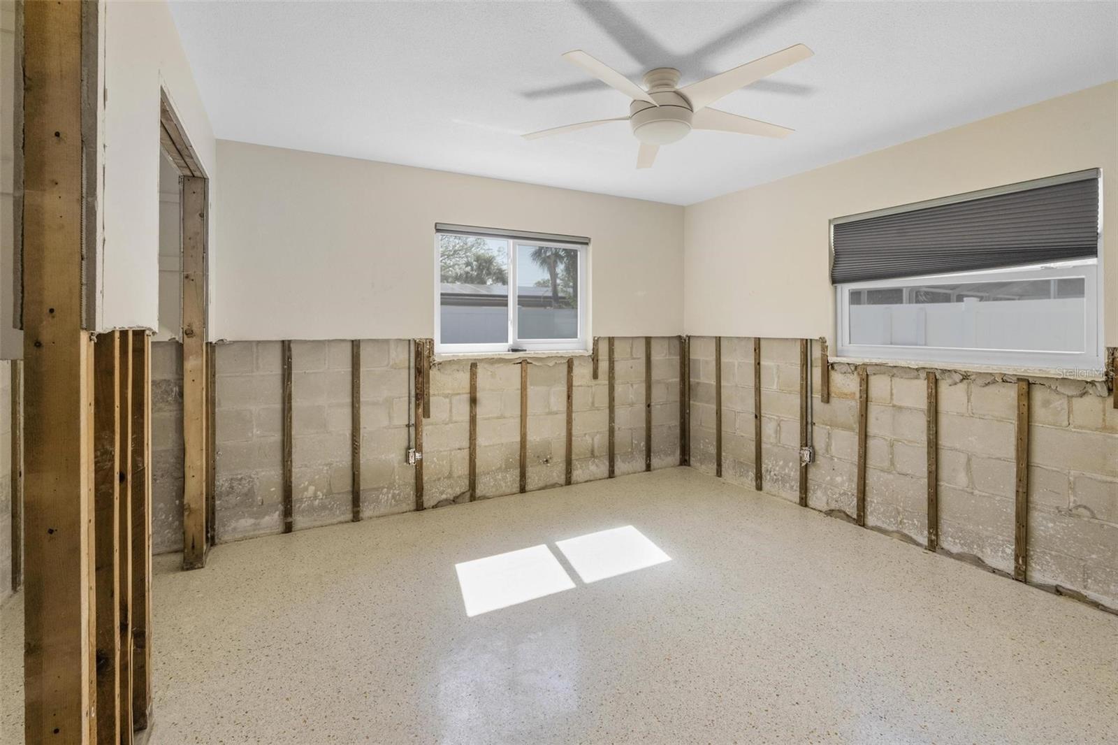 10129 4TH ST E, TREASURE ISLAND, FL, 33706