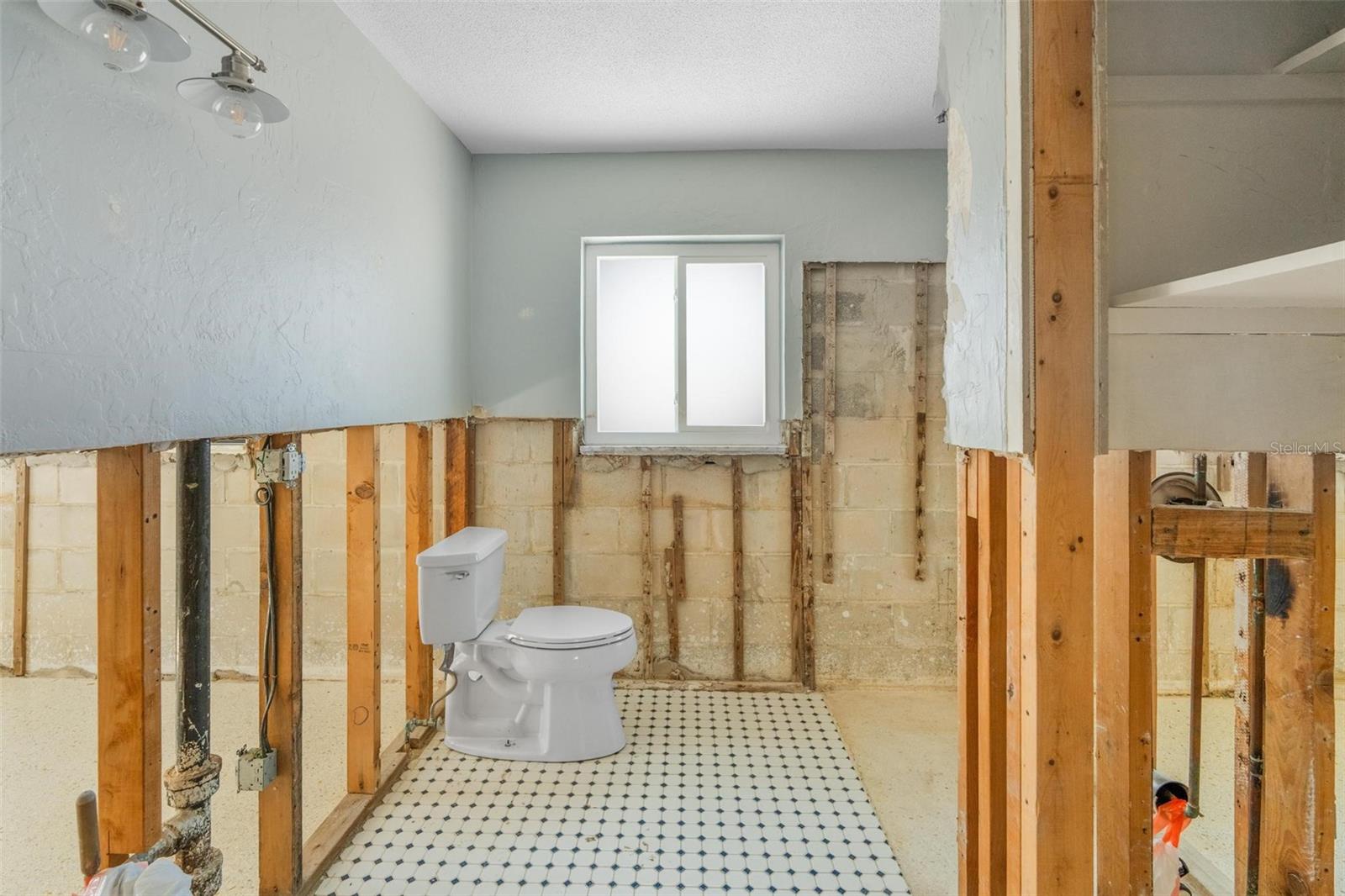 10129 4TH ST E, TREASURE ISLAND, FL, 33706