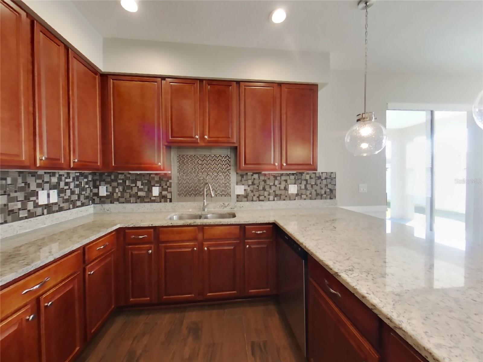 1207 LAVENDER JEWEL CT, PLANT CITY, FL, 33563