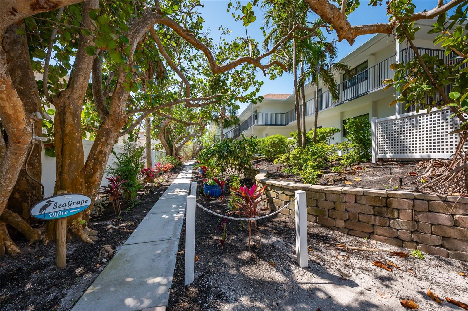 5125 GULF OF MEXICO DR #4, LONGBOAT KEY, FL, 34228