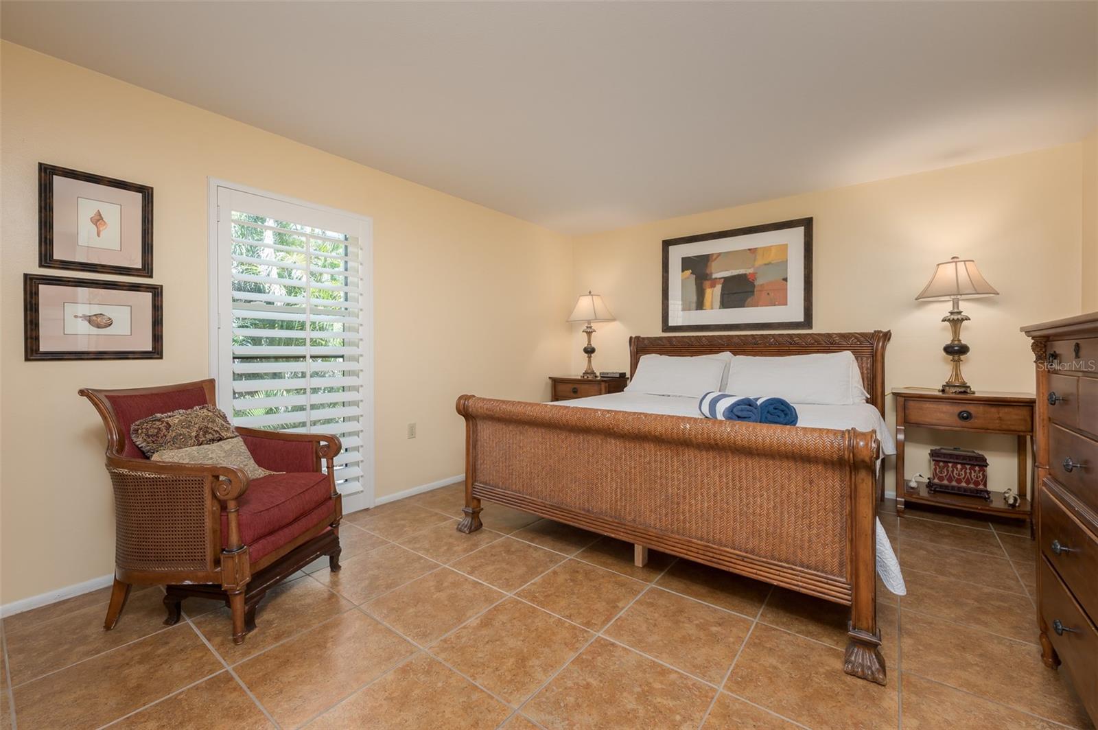 5125 GULF OF MEXICO DR #4, LONGBOAT KEY, FL, 34228