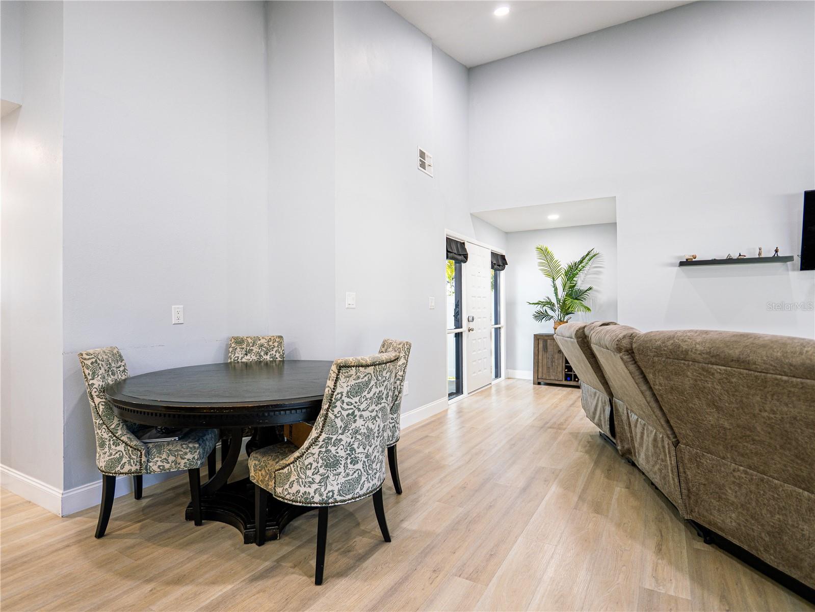 2656 AUTUMN GREEN DR, ORLANDO, FL, 32822