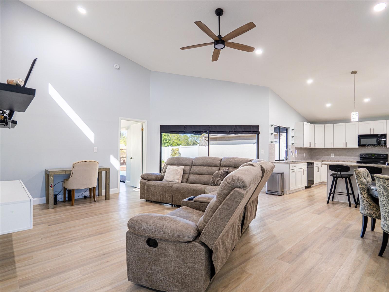 2656 AUTUMN GREEN DR, ORLANDO, FL, 32822