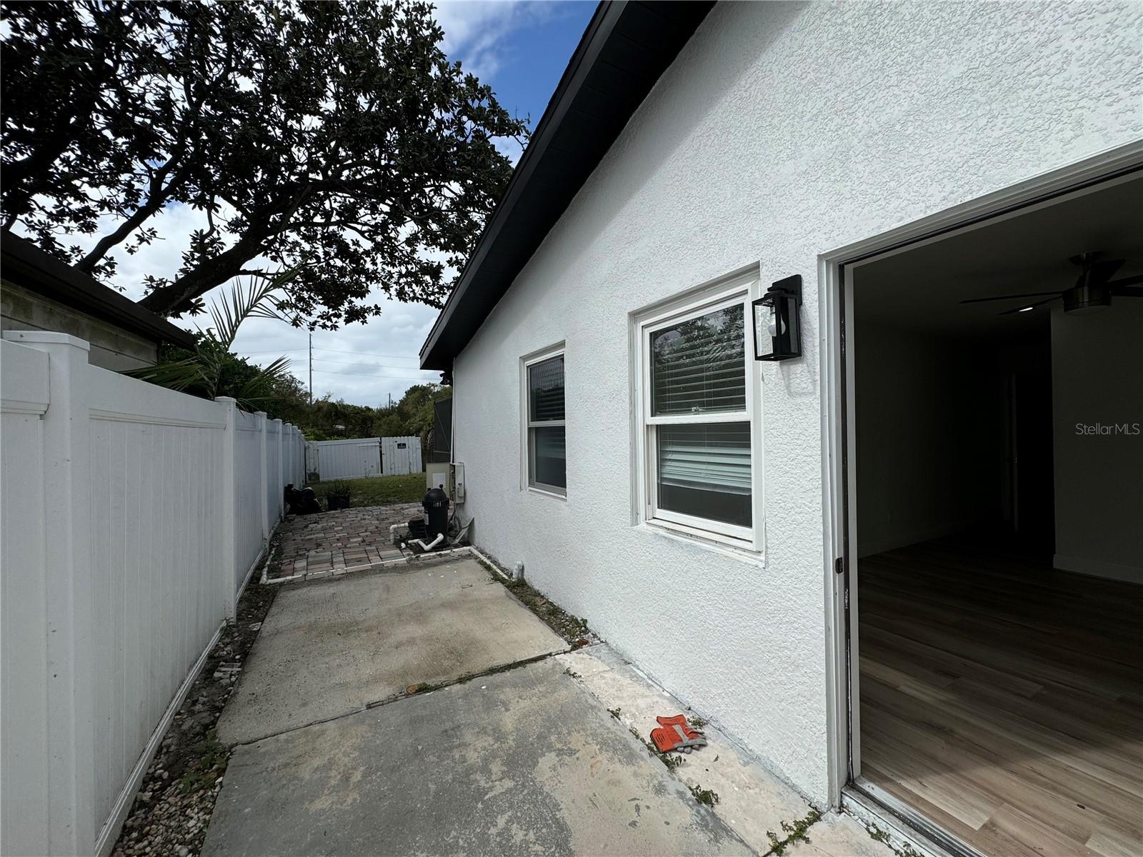 7608 LAKESIDE BLVD, TAMPA, FL, 33614