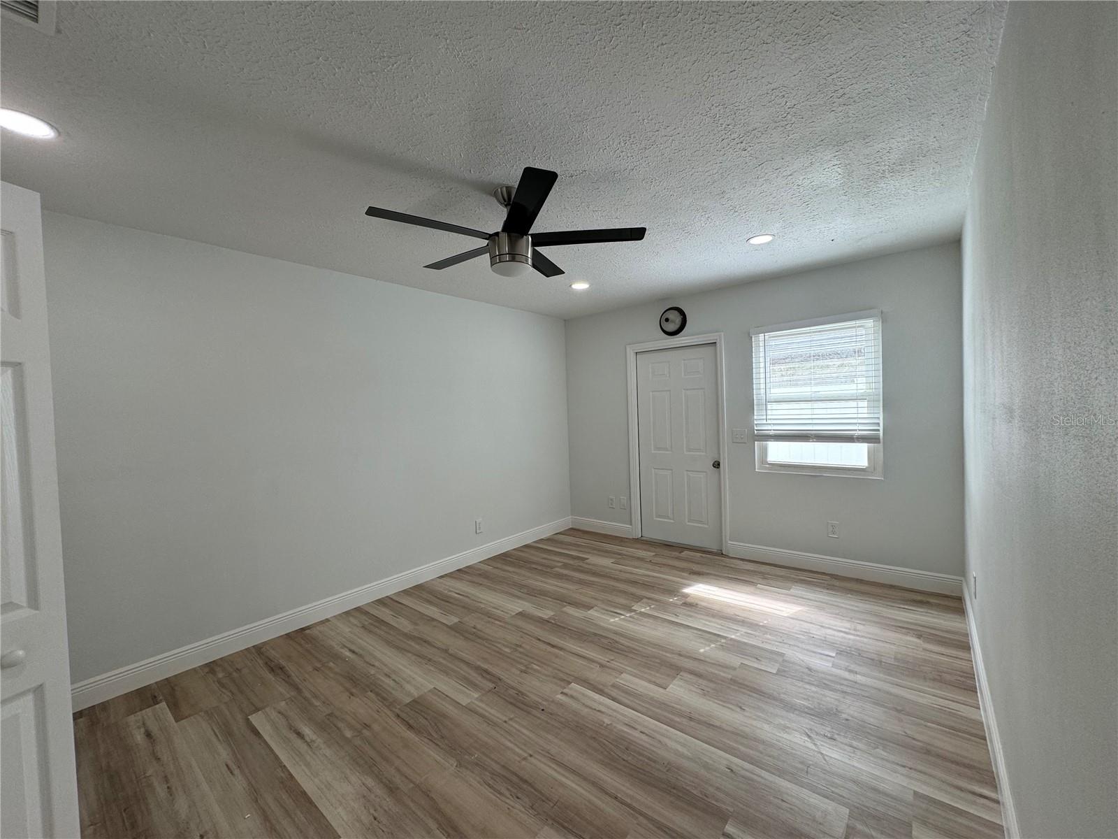 7608 LAKESIDE BLVD, TAMPA, FL, 33614