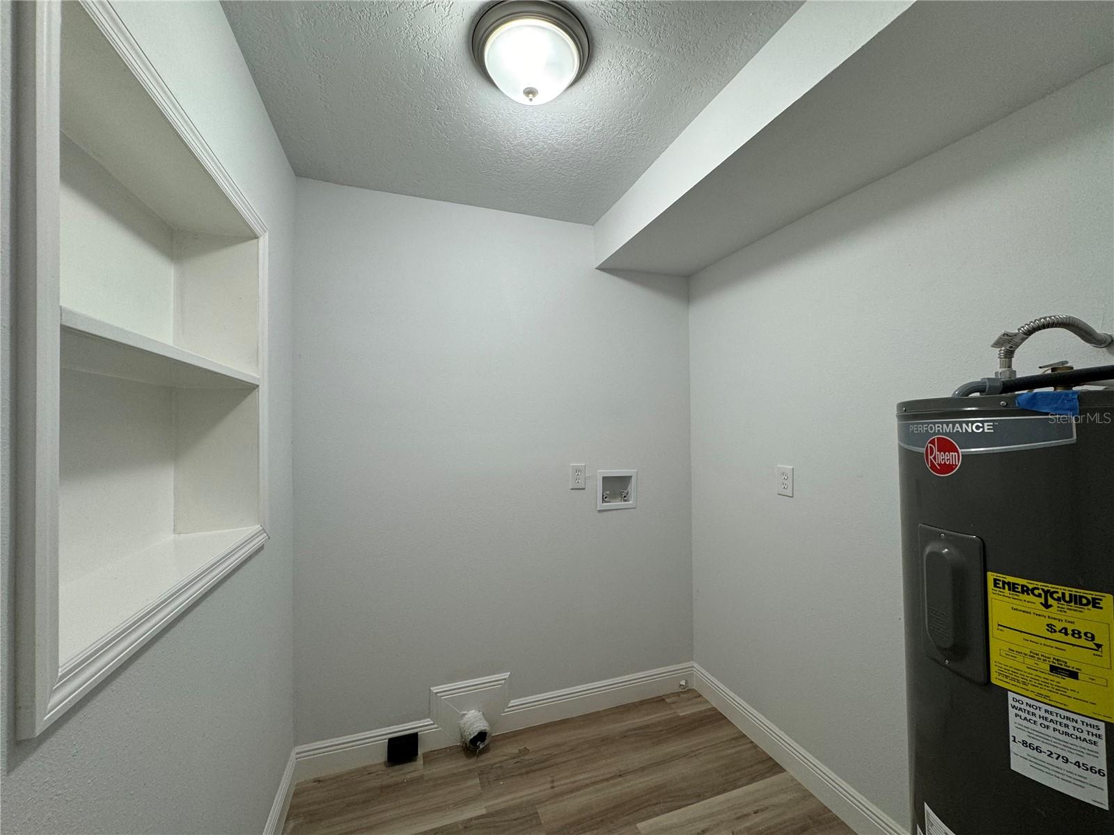 7608 LAKESIDE BLVD, TAMPA, FL, 33614