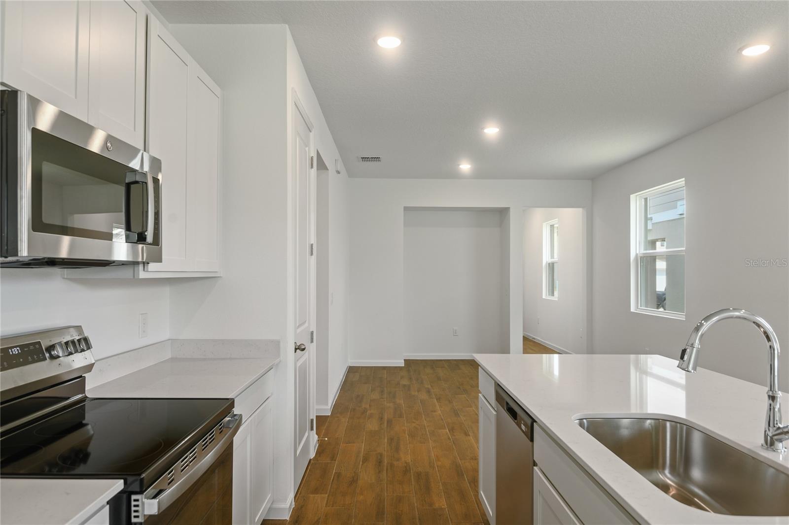 4079 BANNOCK AVE, TAVARES, FL, 32778