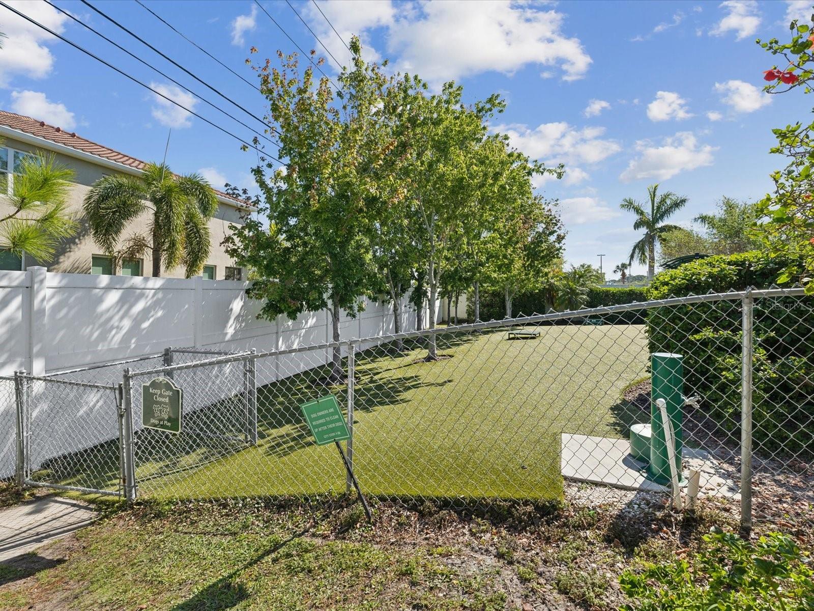 553 52ND AVE N, ST PETERSBURG, FL, 33703
