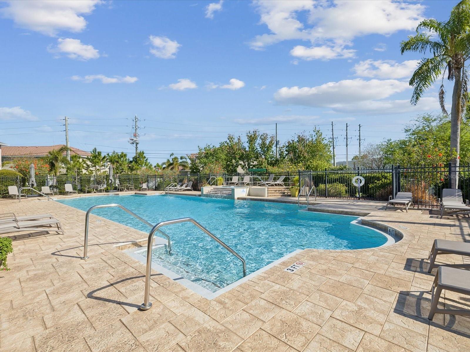 553 52ND AVE N, ST PETERSBURG, FL, 33703
