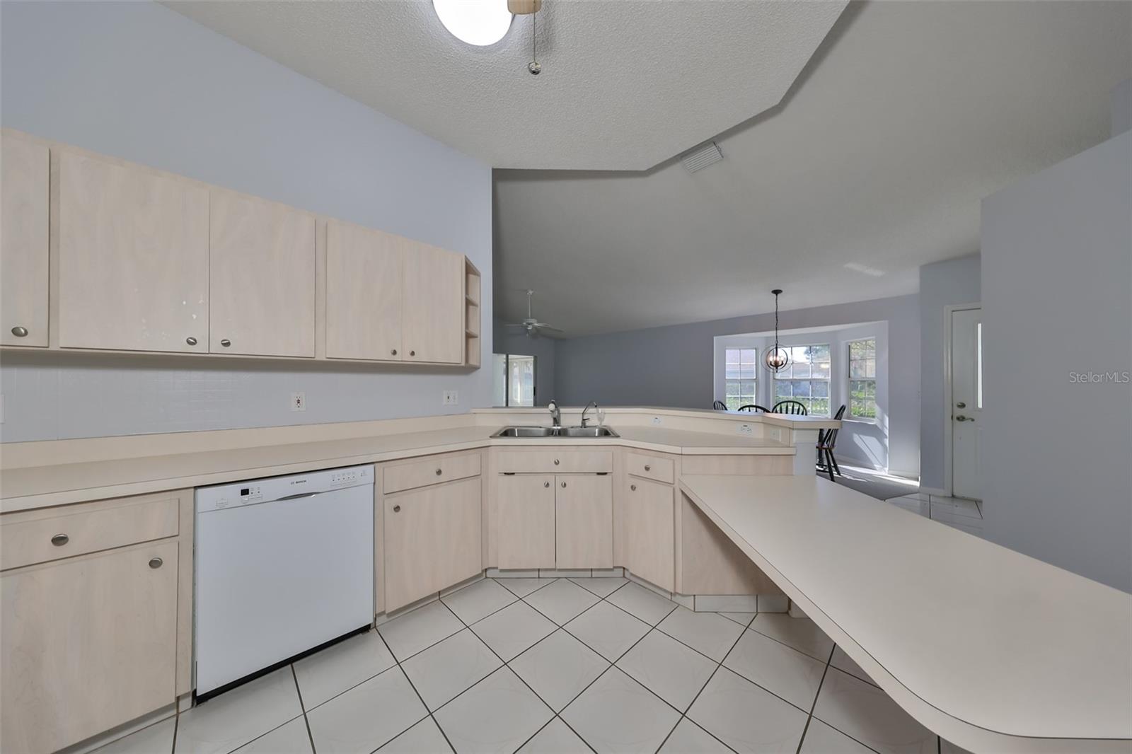2324 NEW ORCHARD CT, SUN CITY CENTER, FL, 33573