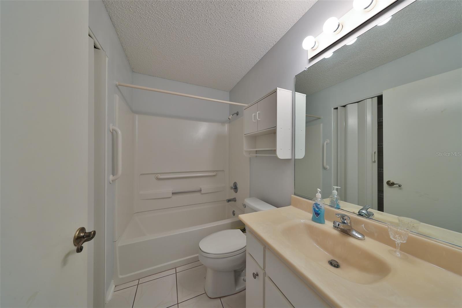 2324 NEW ORCHARD CT, SUN CITY CENTER, FL, 33573
