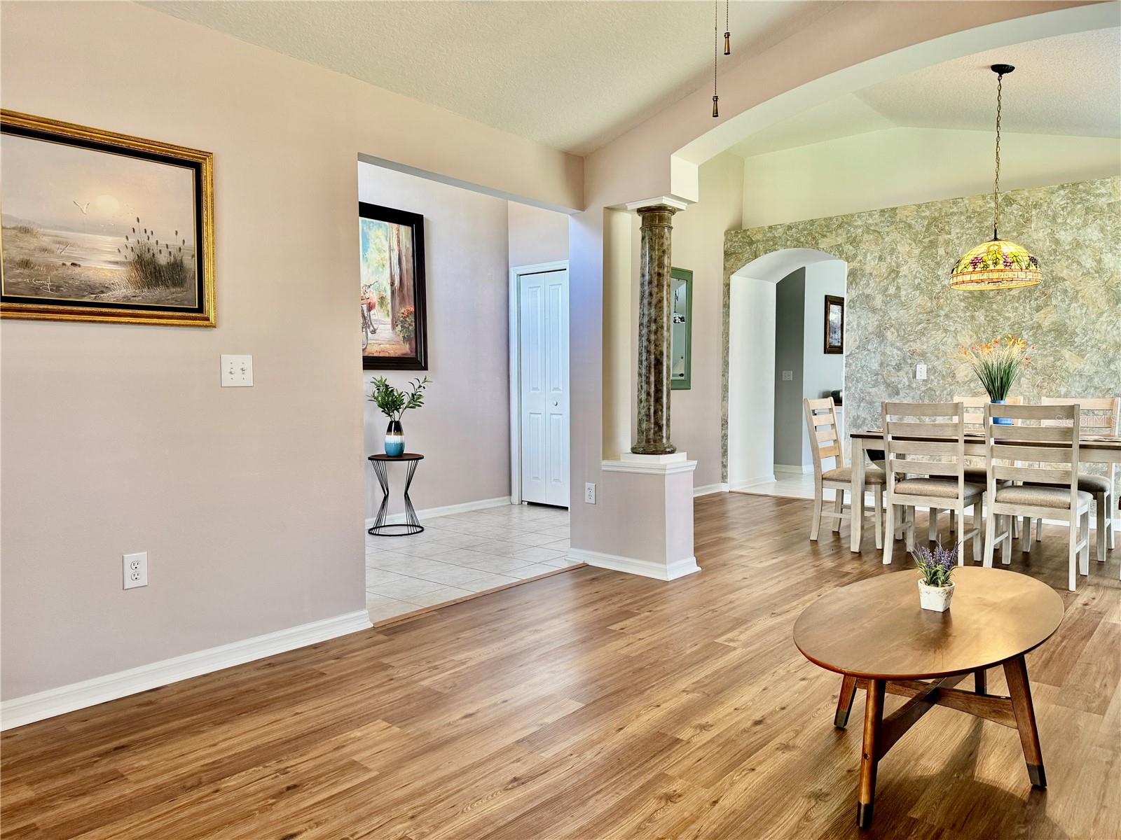30923 BURLEIGH DR, WESLEY CHAPEL, FL, 33543