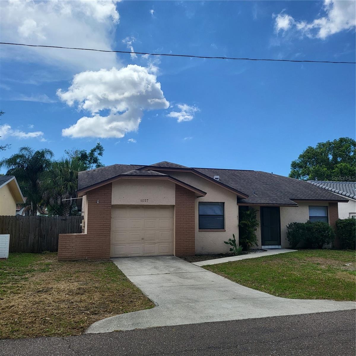 1027 COUNTY ROAD 90, PALM HARBOR, FL, 34684