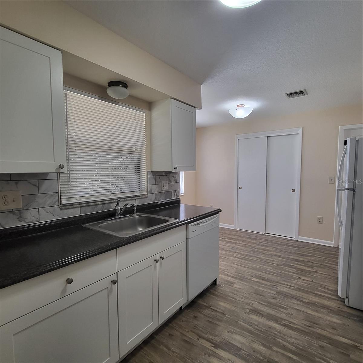 1027 COUNTY ROAD 90, PALM HARBOR, FL, 34684