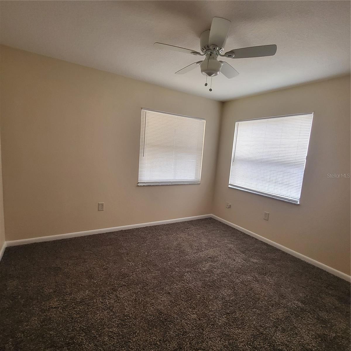 1027 COUNTY ROAD 90, PALM HARBOR, FL, 34684