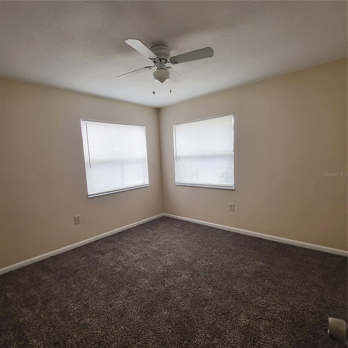1027 COUNTY ROAD 90, PALM HARBOR, FL, 34684