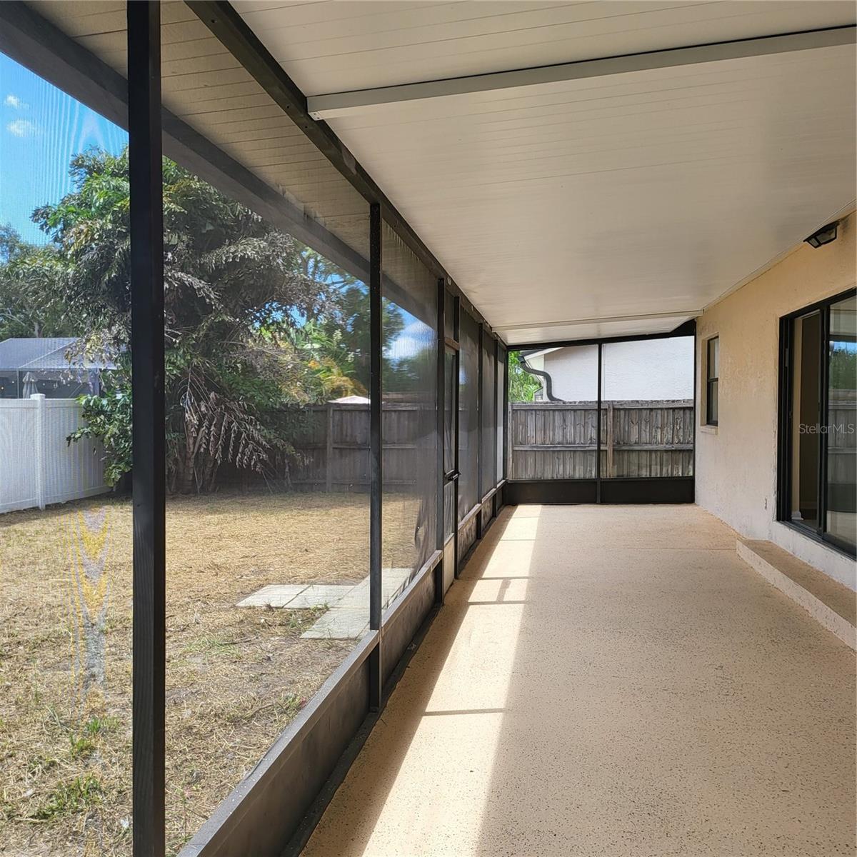 1027 COUNTY ROAD 90, PALM HARBOR, FL, 34684