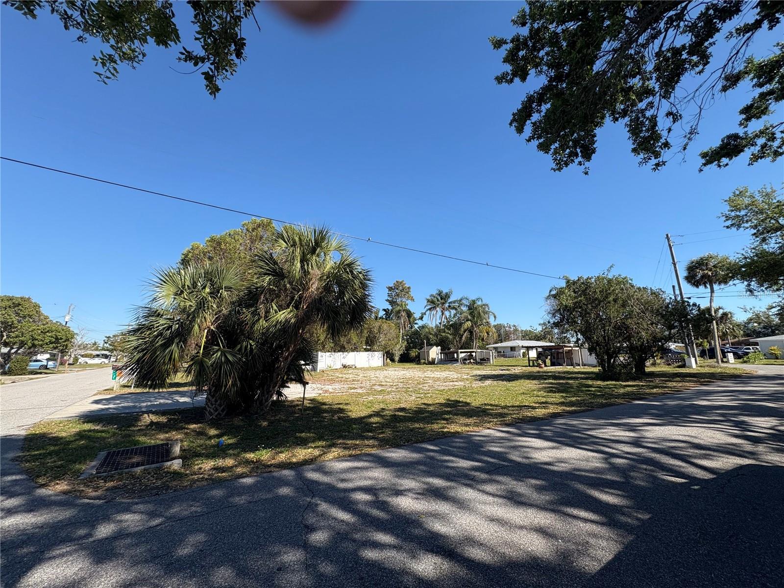 2104 INNER CASS CIR, SARASOTA, FL, 34231