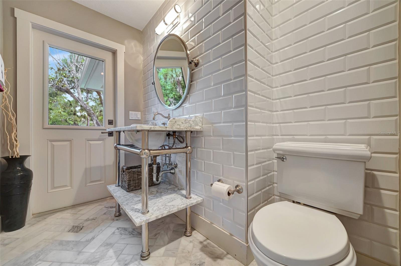 1240 FOX CREEK DR, SARASOTA, FL, 34240