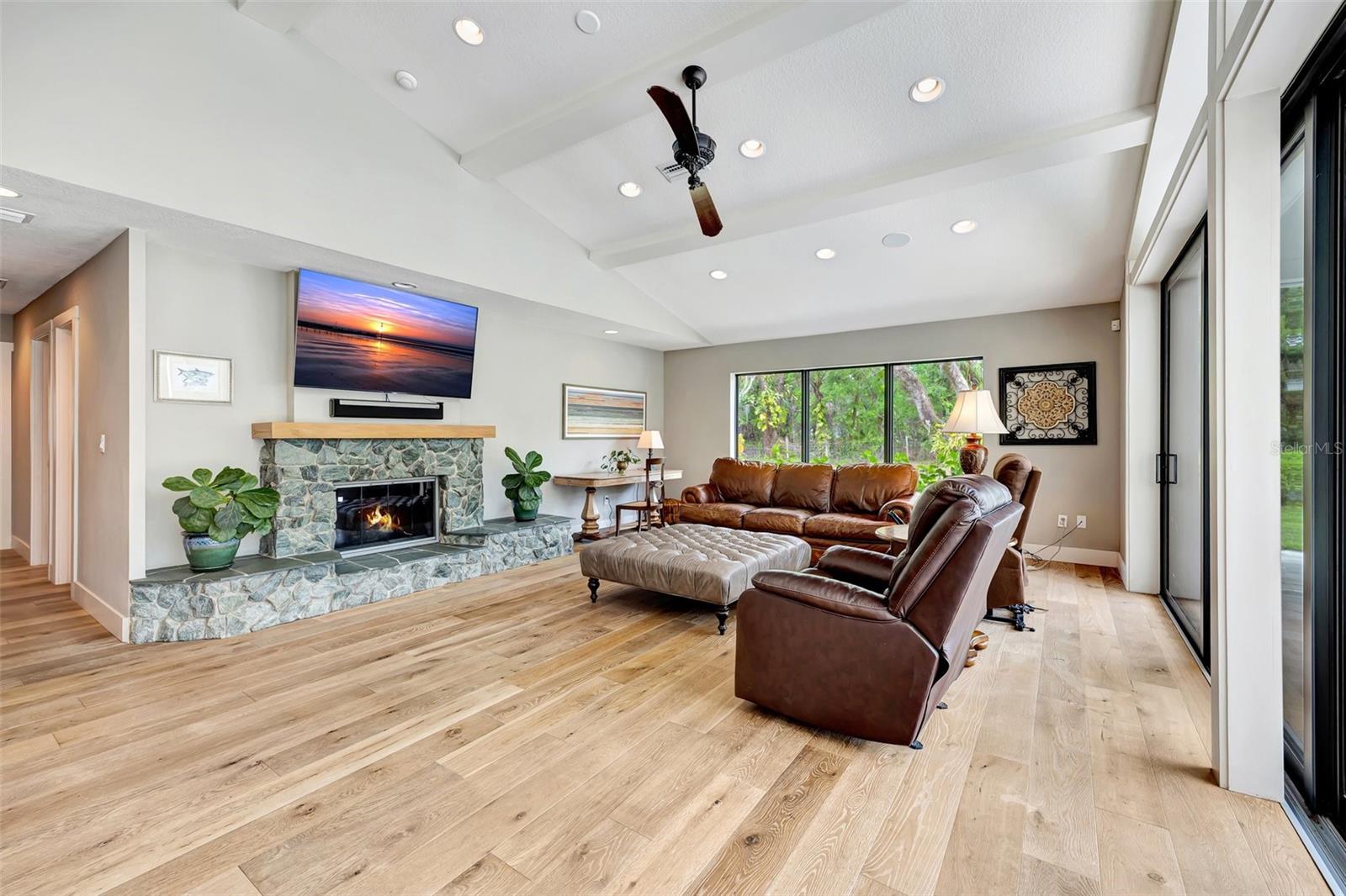 1240 FOX CREEK DR, SARASOTA, FL, 34240