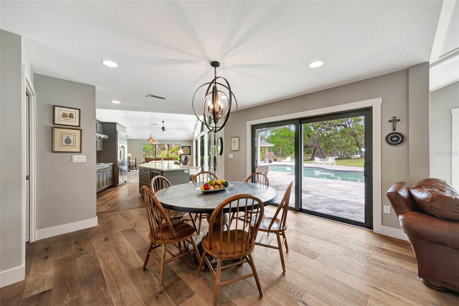 1240 FOX CREEK DR, SARASOTA, FL, 34240