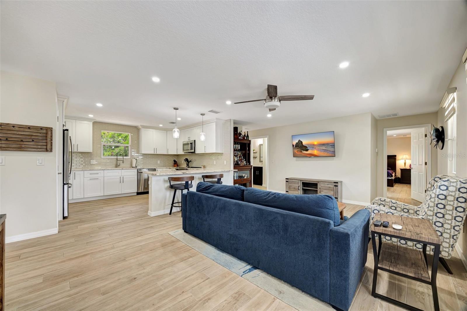 1240 FOX CREEK DR, SARASOTA, FL, 34240