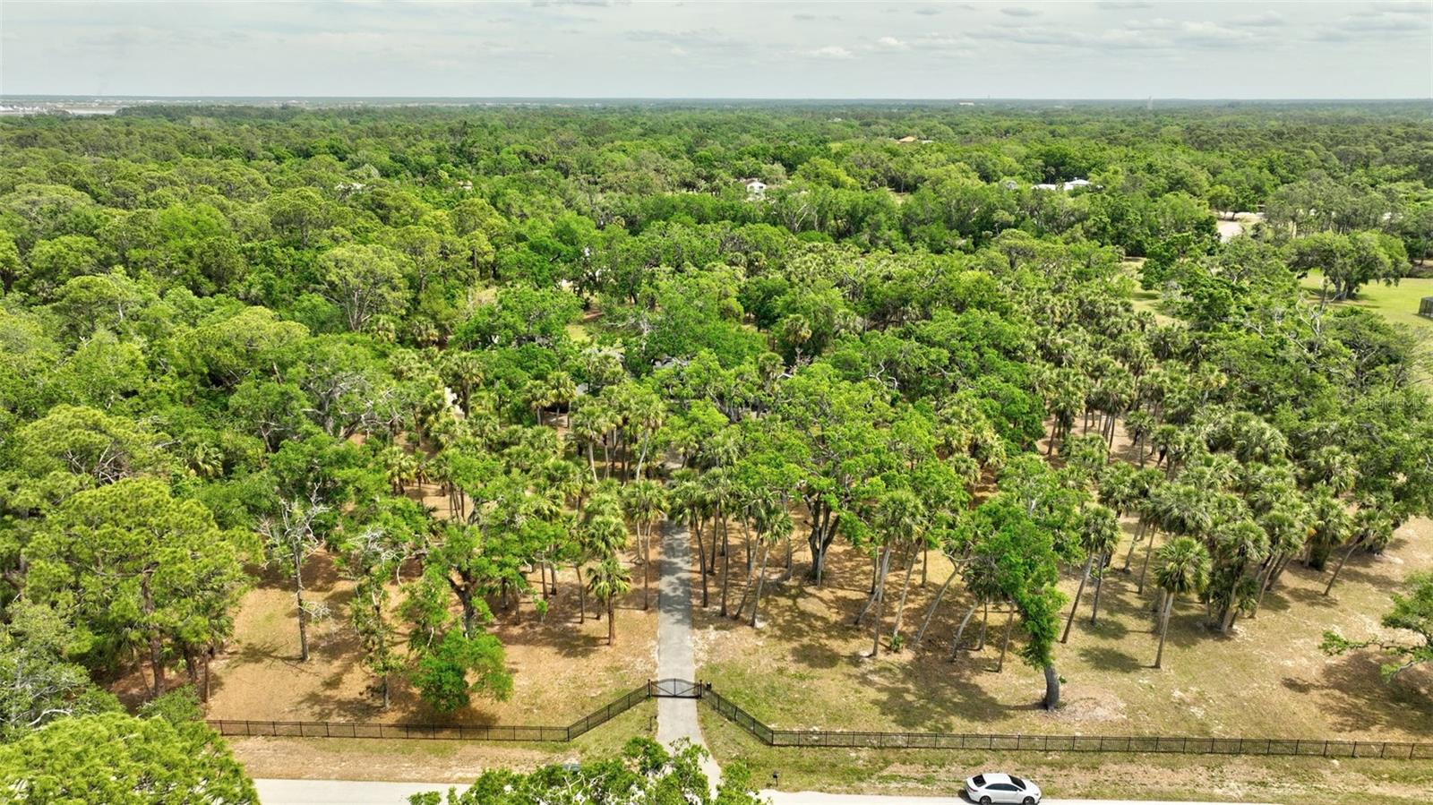 1240 FOX CREEK DR, SARASOTA, FL, 34240