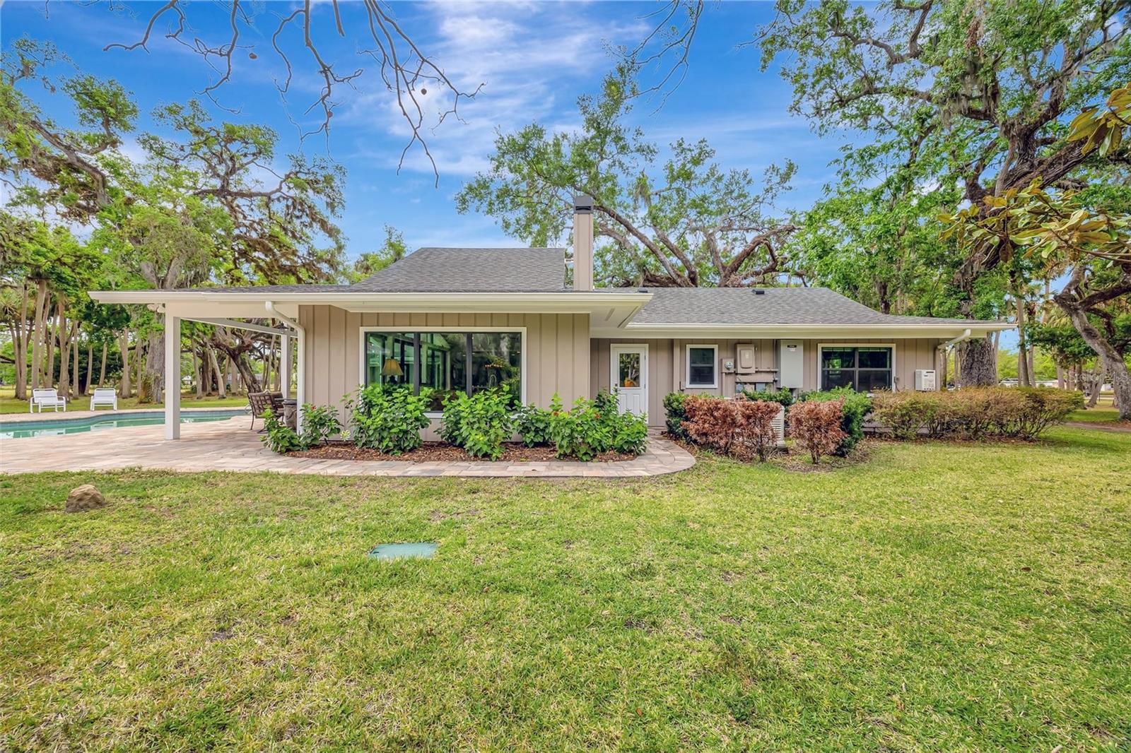 1240 FOX CREEK DR, SARASOTA, FL, 34240