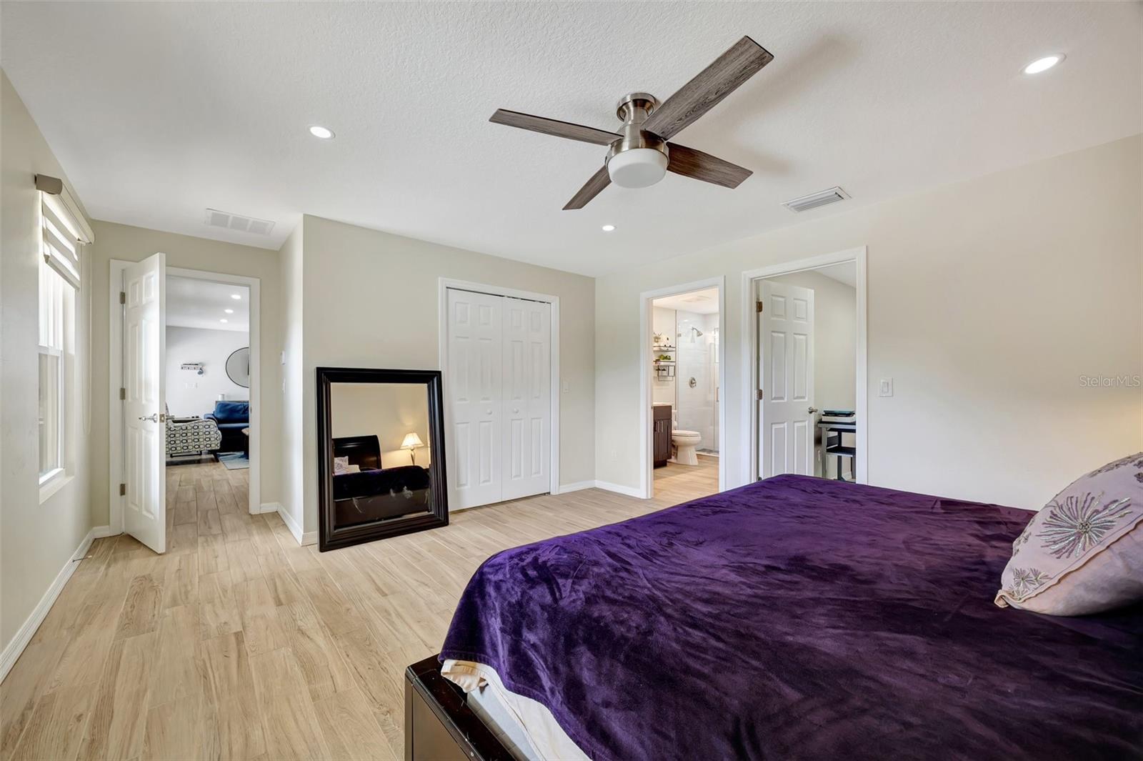 1240 FOX CREEK DR, SARASOTA, FL, 34240