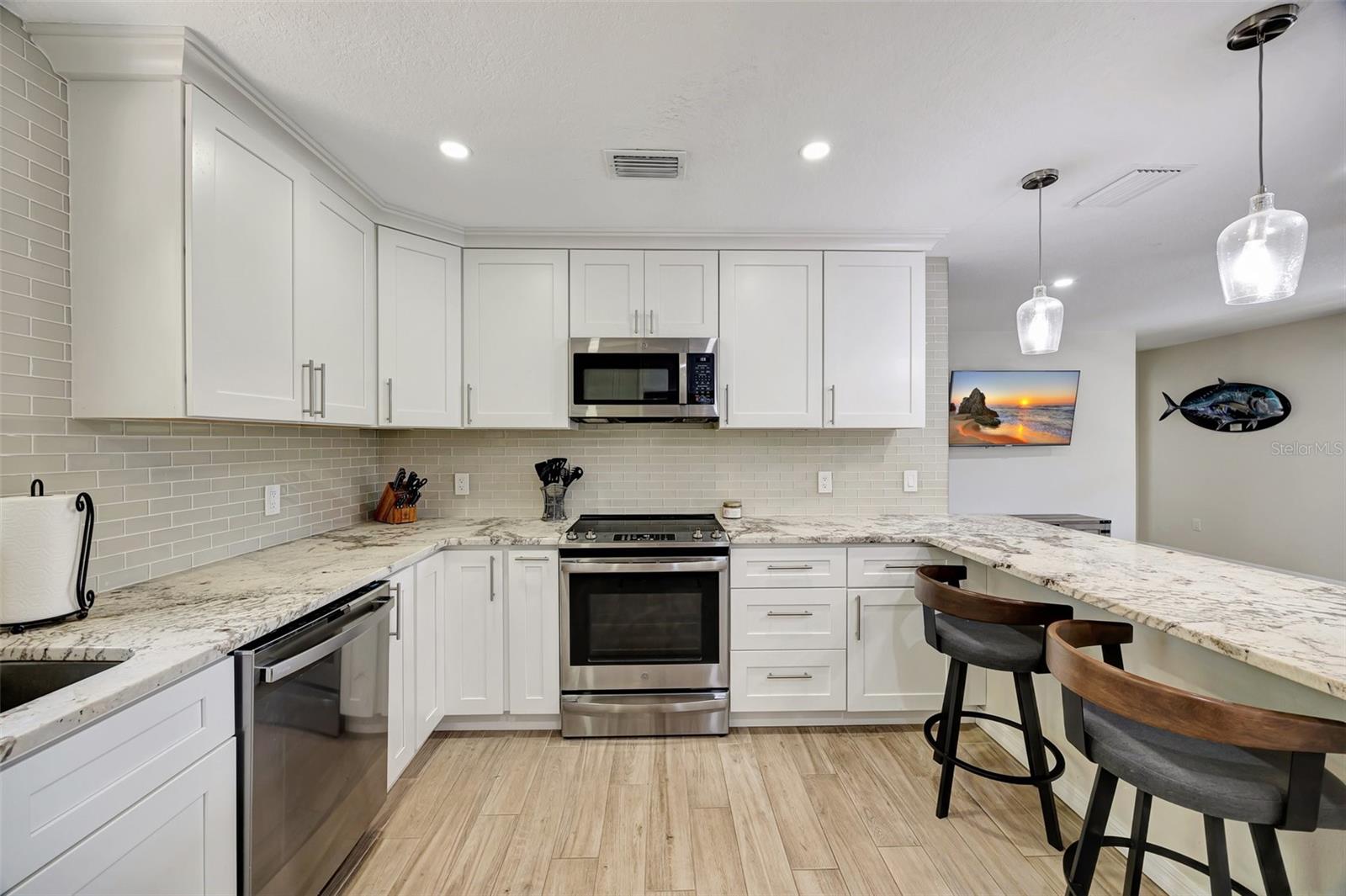 1240 FOX CREEK DR, SARASOTA, FL, 34240