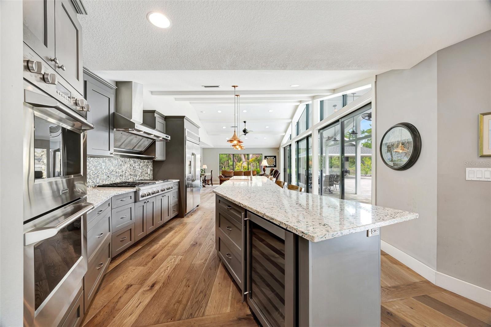 1240 FOX CREEK DR, SARASOTA, FL, 34240