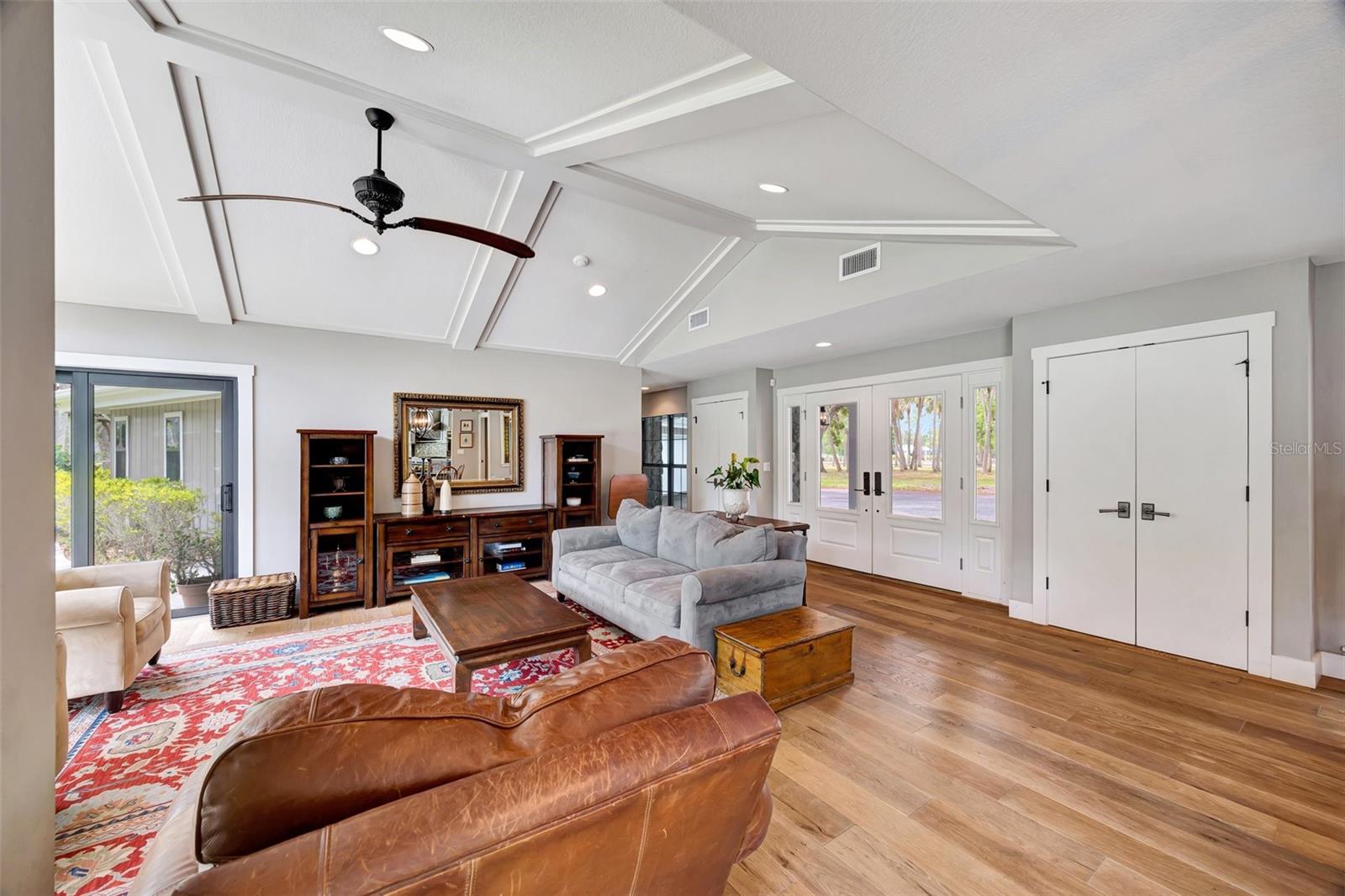 1240 FOX CREEK DR, SARASOTA, FL, 34240