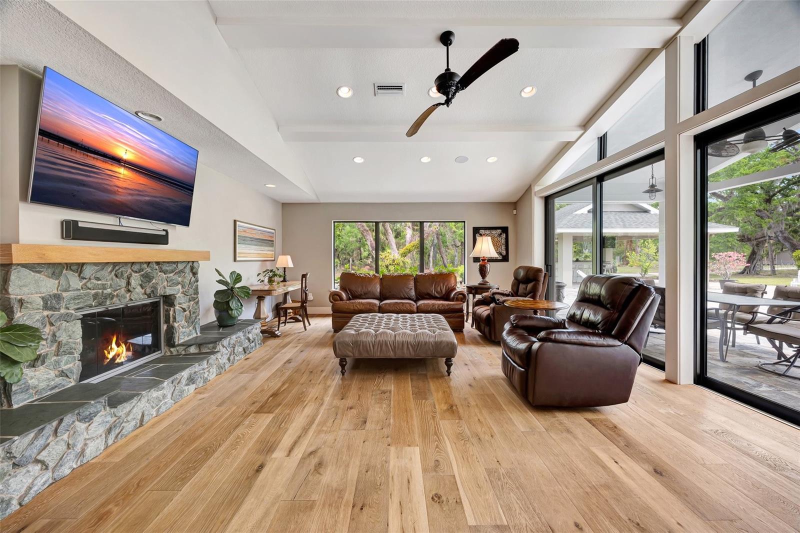 1240 FOX CREEK DR, SARASOTA, FL, 34240