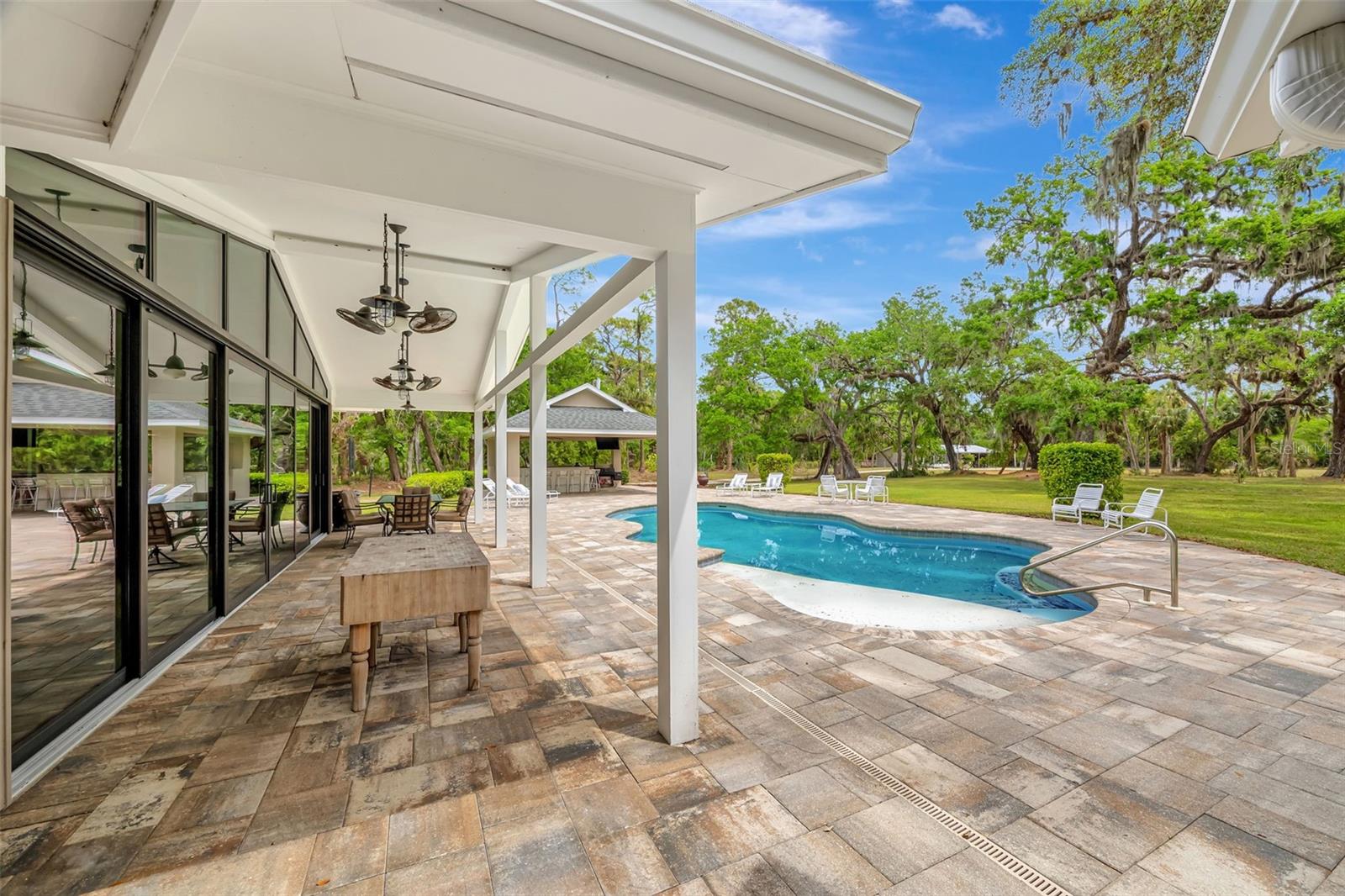 1240 FOX CREEK DR, SARASOTA, FL, 34240