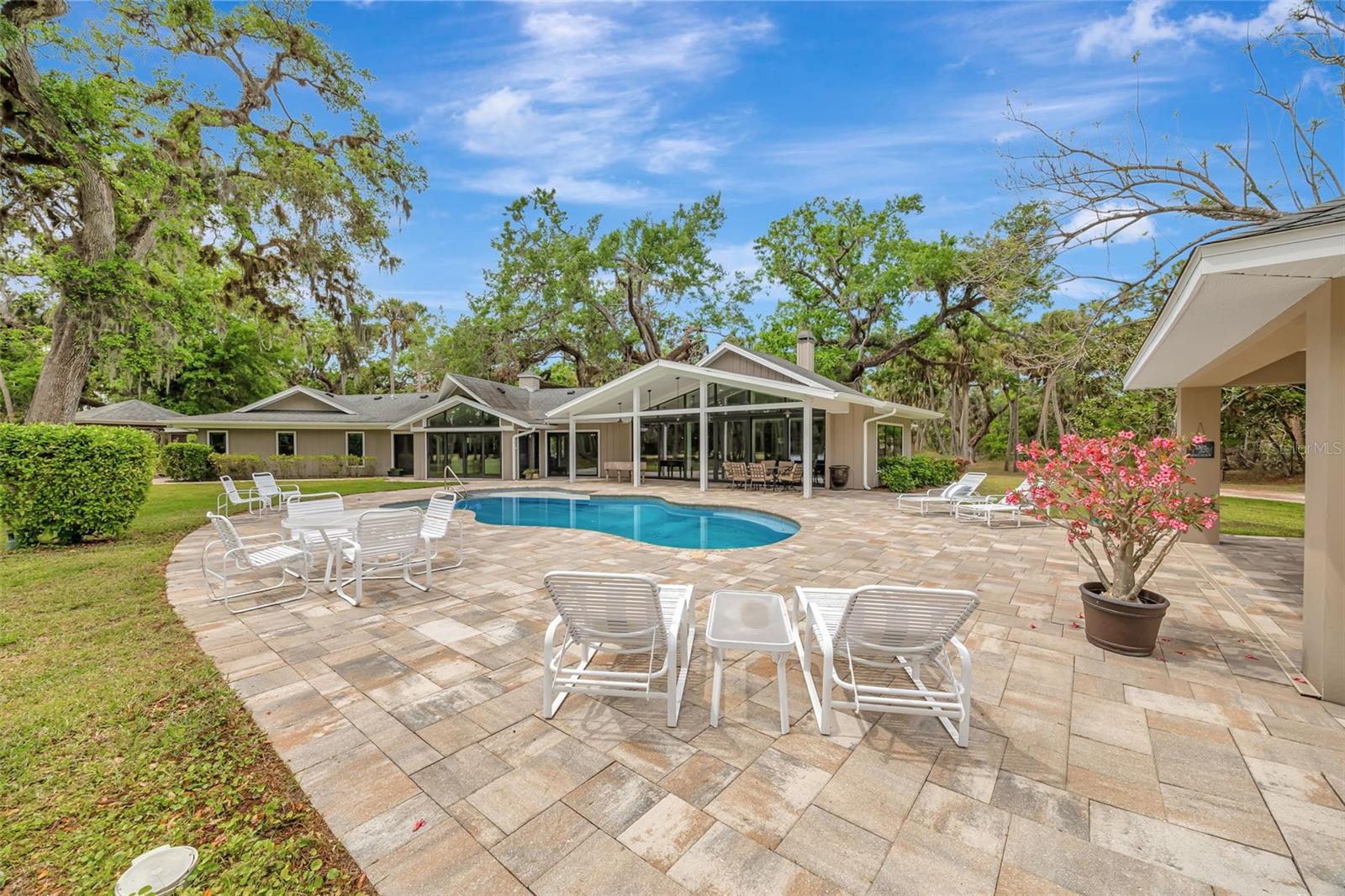 1240 FOX CREEK DR, SARASOTA, FL, 34240