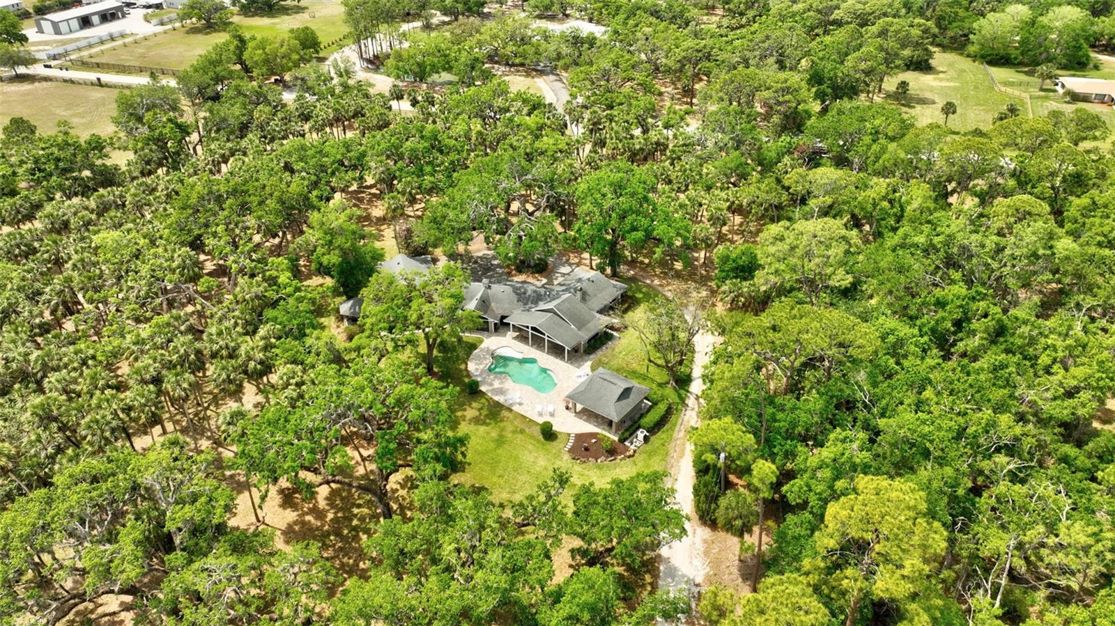 1240 FOX CREEK DR, SARASOTA, FL, 34240