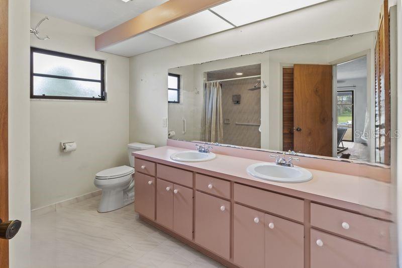 7006 41ST AVE E, BRADENTON, FL, 34208