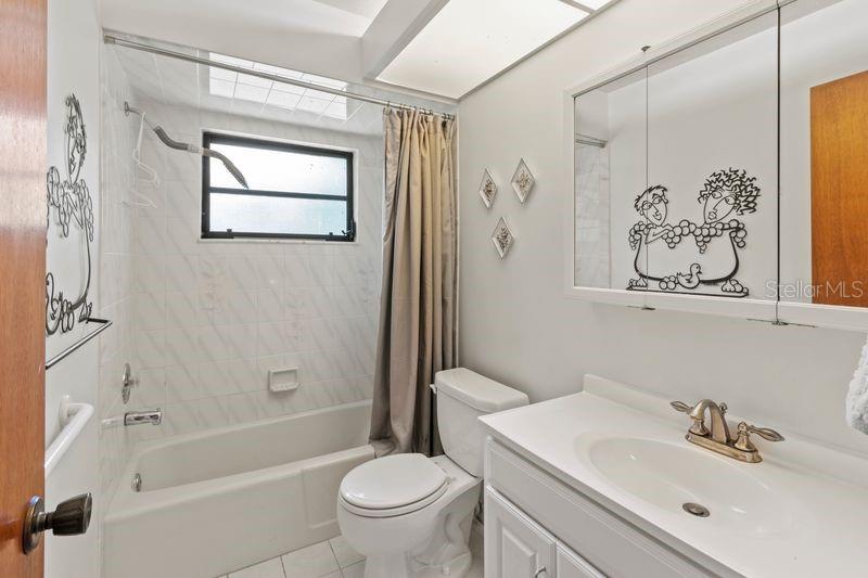 7006 41ST AVE E, BRADENTON, FL, 34208