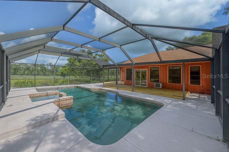 7006 41ST AVE E, BRADENTON, FL, 34208