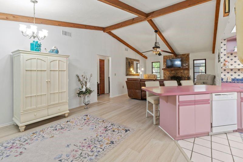 7006 41ST AVE E, BRADENTON, FL, 34208