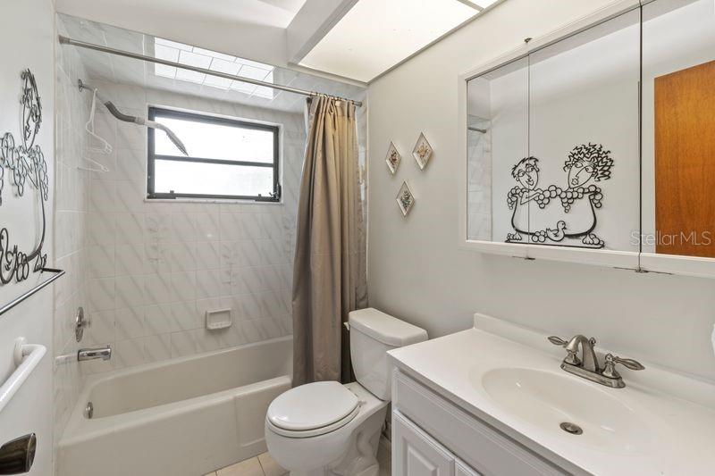 7006 41ST AVE E, BRADENTON, FL, 34208