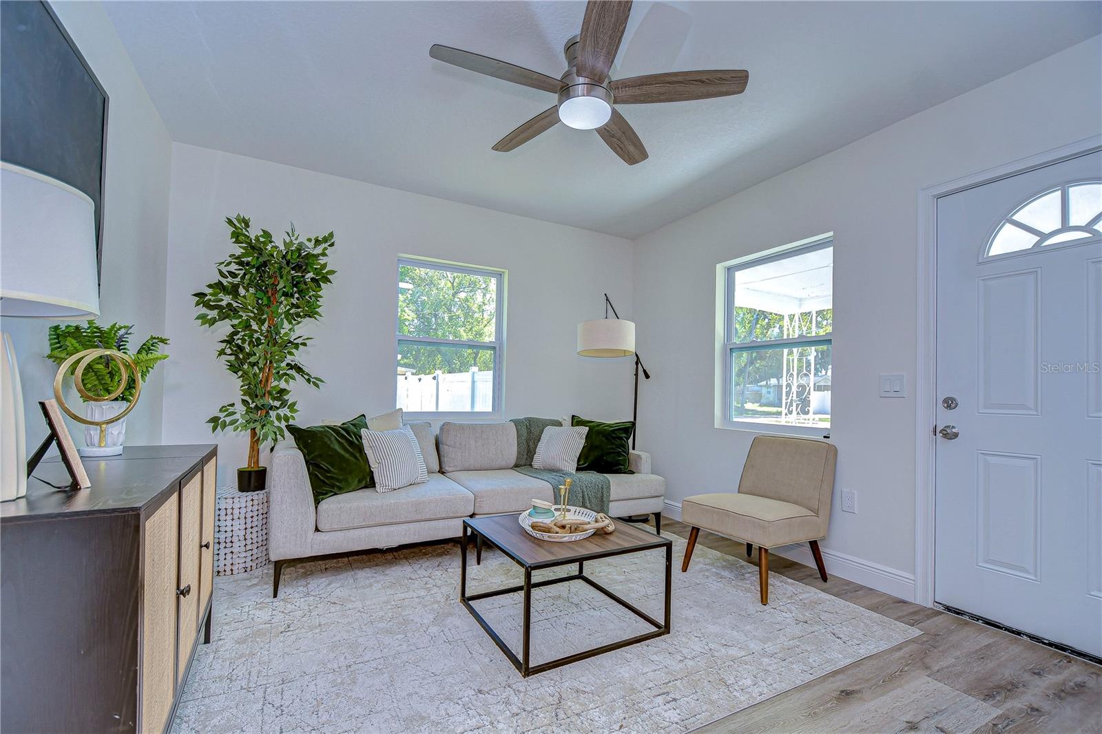 1702 E FRIERSON AVE, TAMPA, FL, 33610