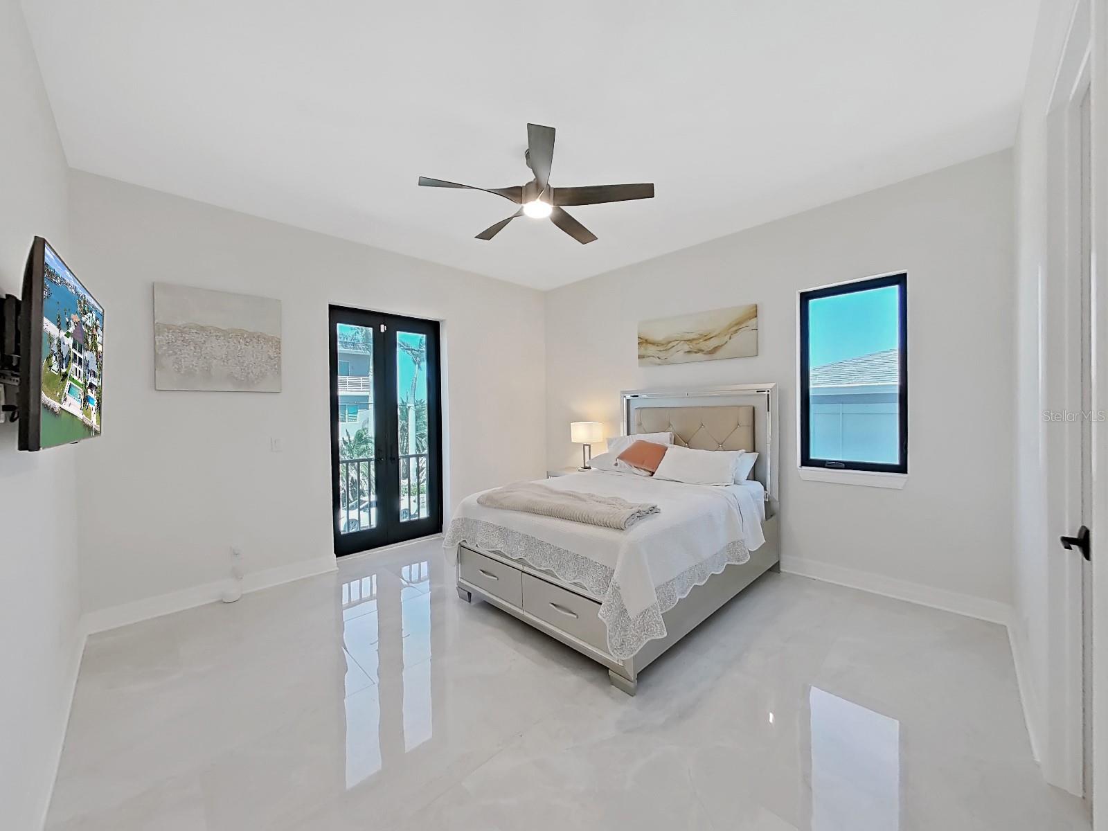 882 BAY POINT DR, MADEIRA BEACH, FL, 33708