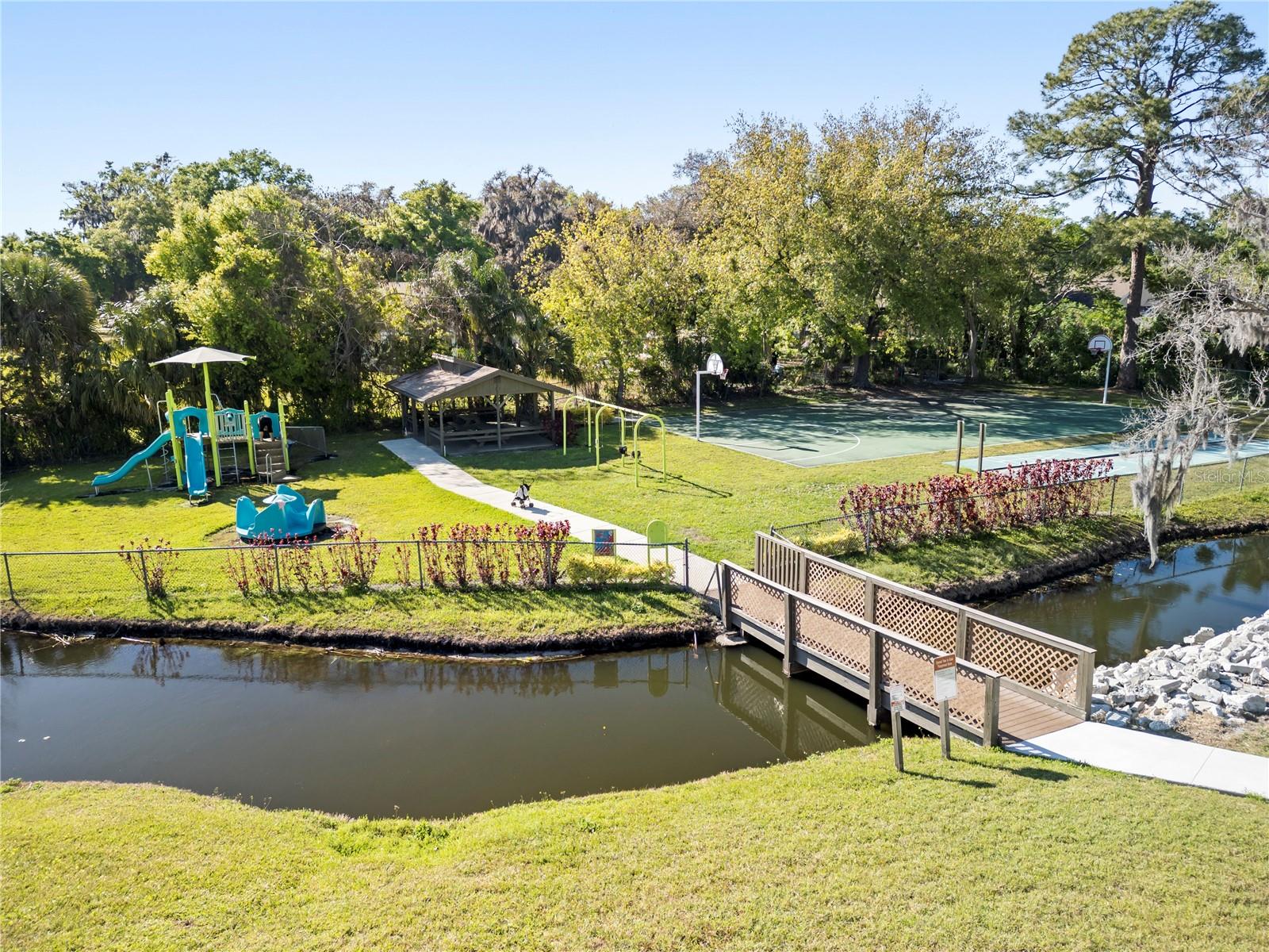85 CAROLWOOD BLVD, FERN PARK, FL, 32730
